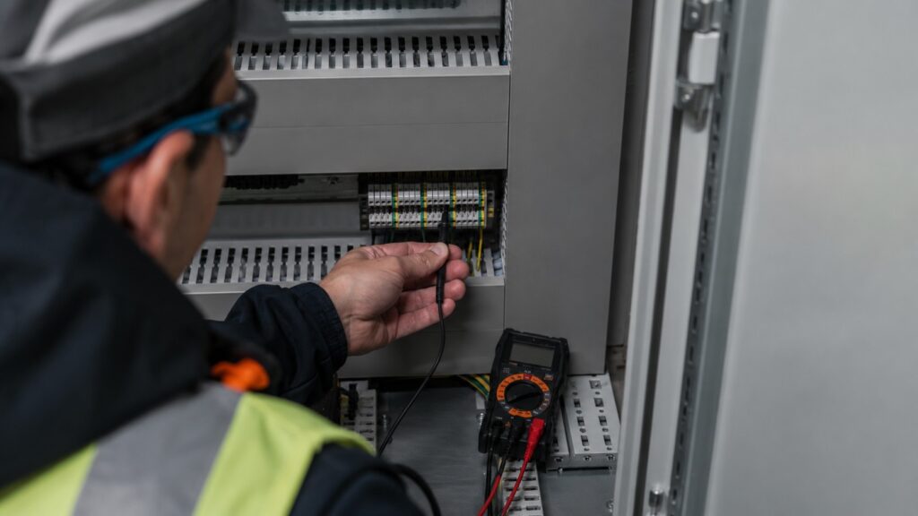 ADECUACIÓN DE INSTALACIONES INDUSTRIALES